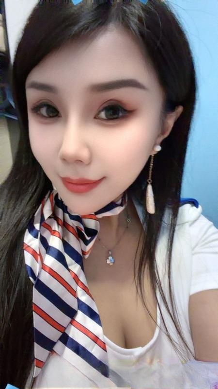 尹山湖大奶少妇伊伊