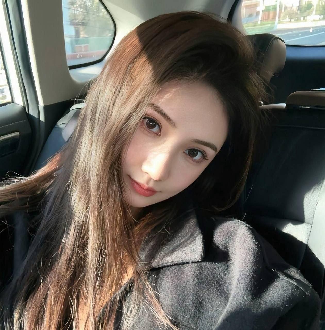 大三嫩妹赚生活费