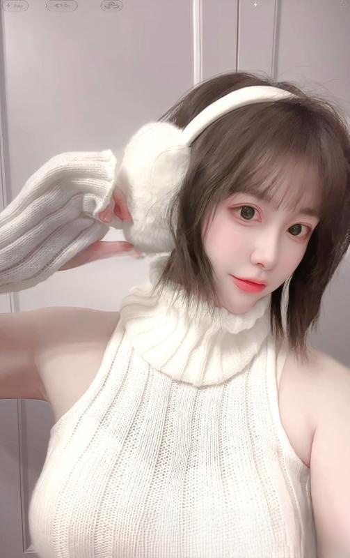 F奶短发大眼逸涵