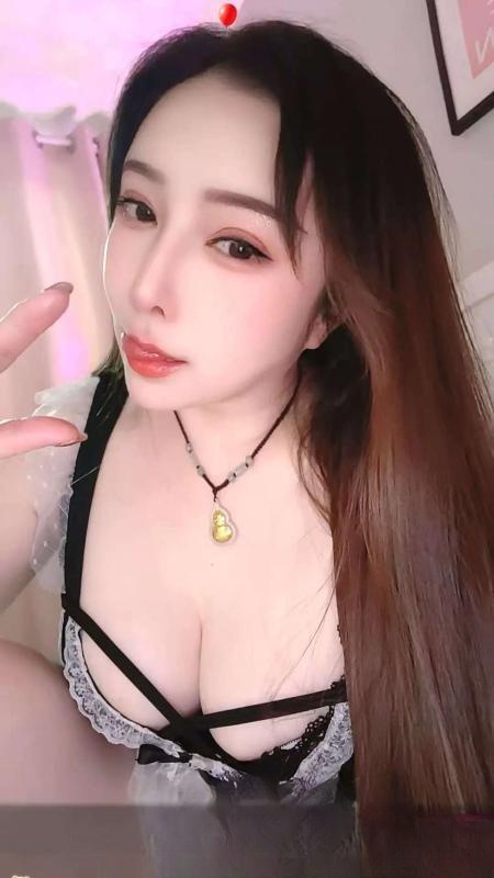 丰满的知性熟女