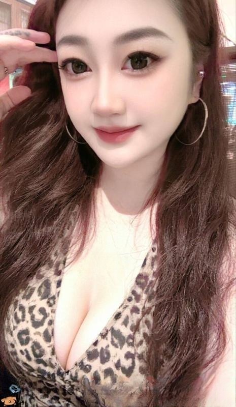 集美大胸欲女杉杉