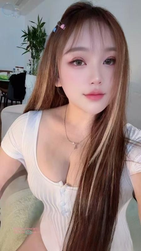 大奶易高潮小甜甜