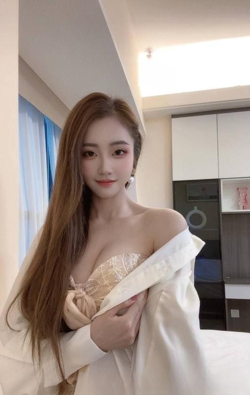 大胸颜值御姐喵喵
