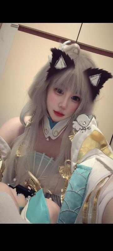 武汉coser小姐姐