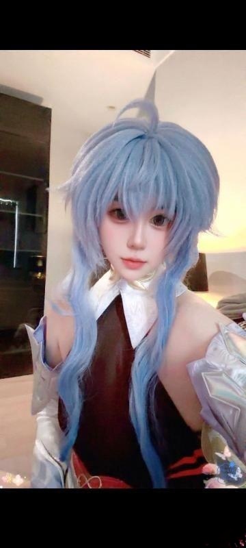武汉coser小姐姐