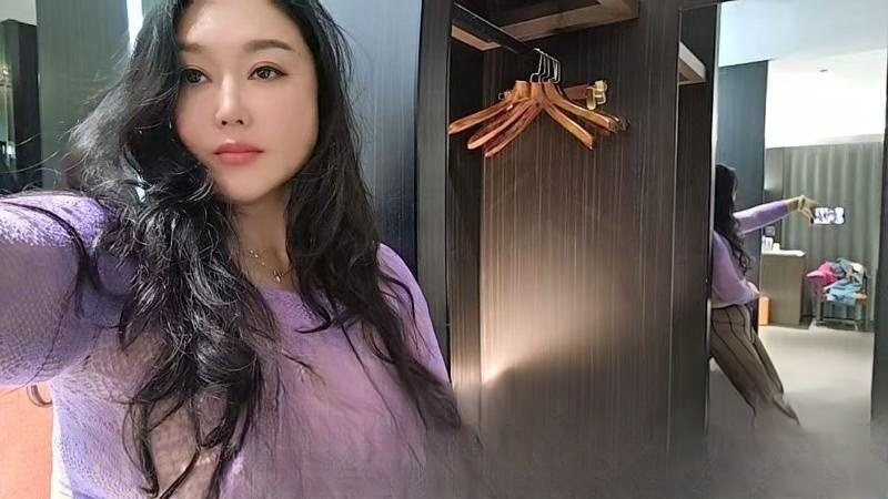潮喷毒龙丰满骚货